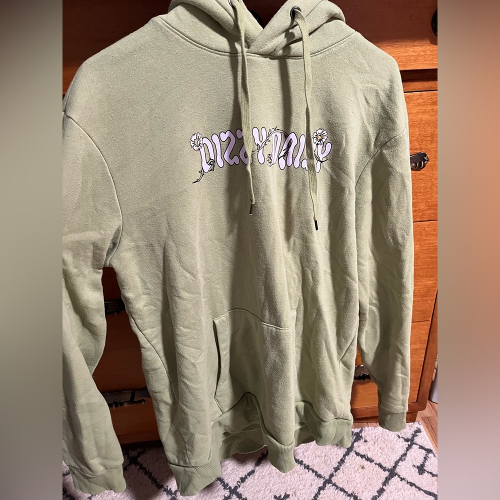 No boundaries size L hoodie women’s